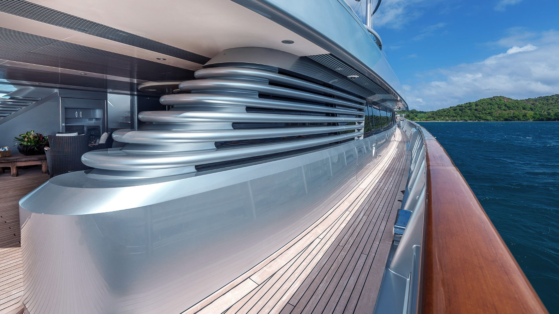 Jumeirah Maltese Falcon Exterior Side Deck Louver Detail